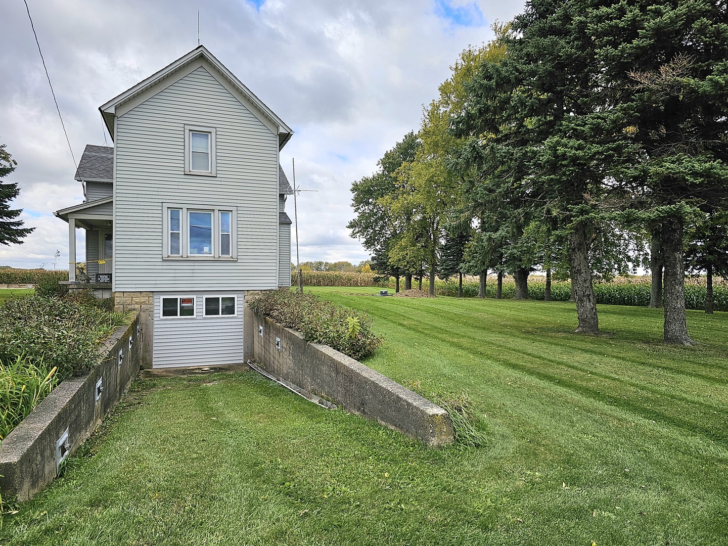 Matteson, Illinois, 60443, United States, 6 Bedrooms Bedrooms, ,2 BathroomsBathrooms,Residential,For Sale,1980150