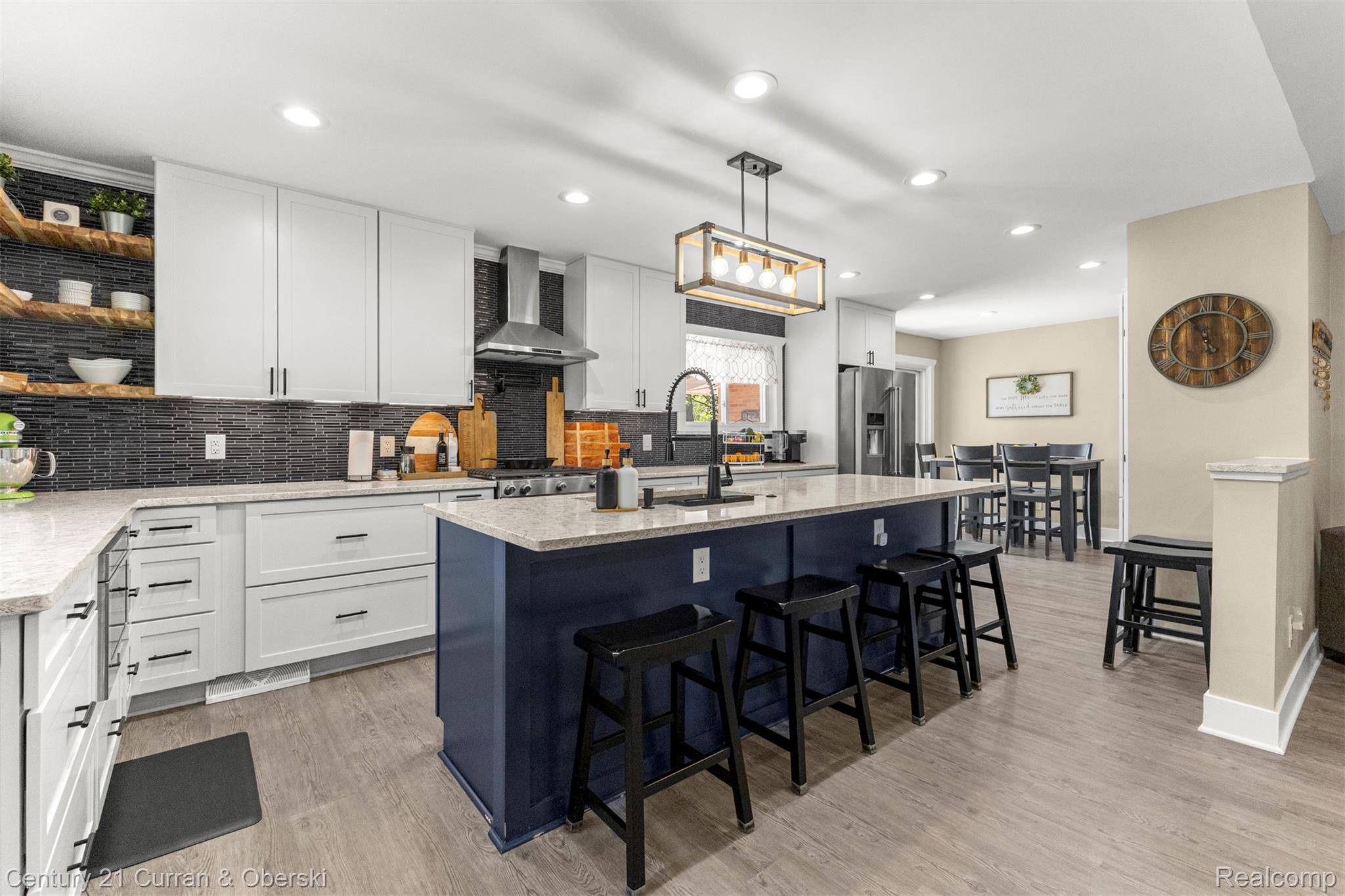Canton Charter Township, Michigan, 48188, United States, 5 Bedrooms Bedrooms, ,3 BathroomsBathrooms,Residential,For Sale,1904333