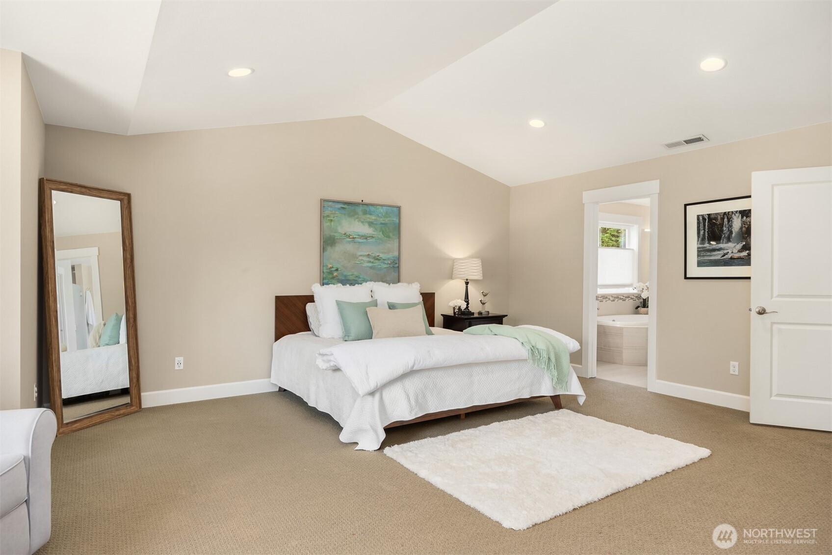 Bainbridge Island, Washington, 98110, United States, 3 Bedrooms Bedrooms, ,3 BathroomsBathrooms,Residential,For Sale,1787323