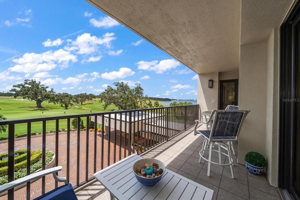 Belleair, Florida, 33756, United States, 2 Bedrooms Bedrooms, ,2 BathroomsBathrooms,Residential,For Sale,1877126