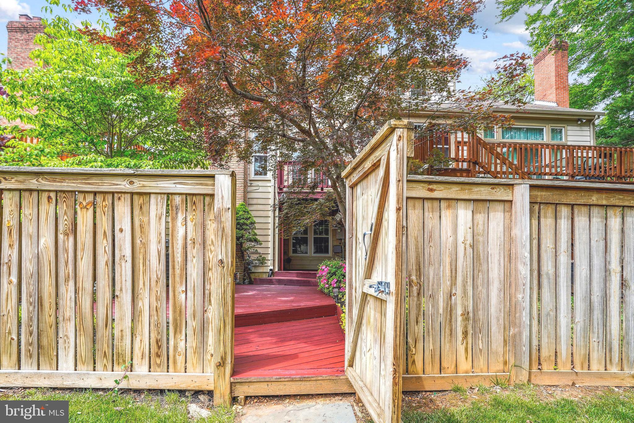 Fairfax, Virginia, 22032, United States, 3 Bedrooms Bedrooms, ,4 BathroomsBathrooms,Residential,For Sale,1945020