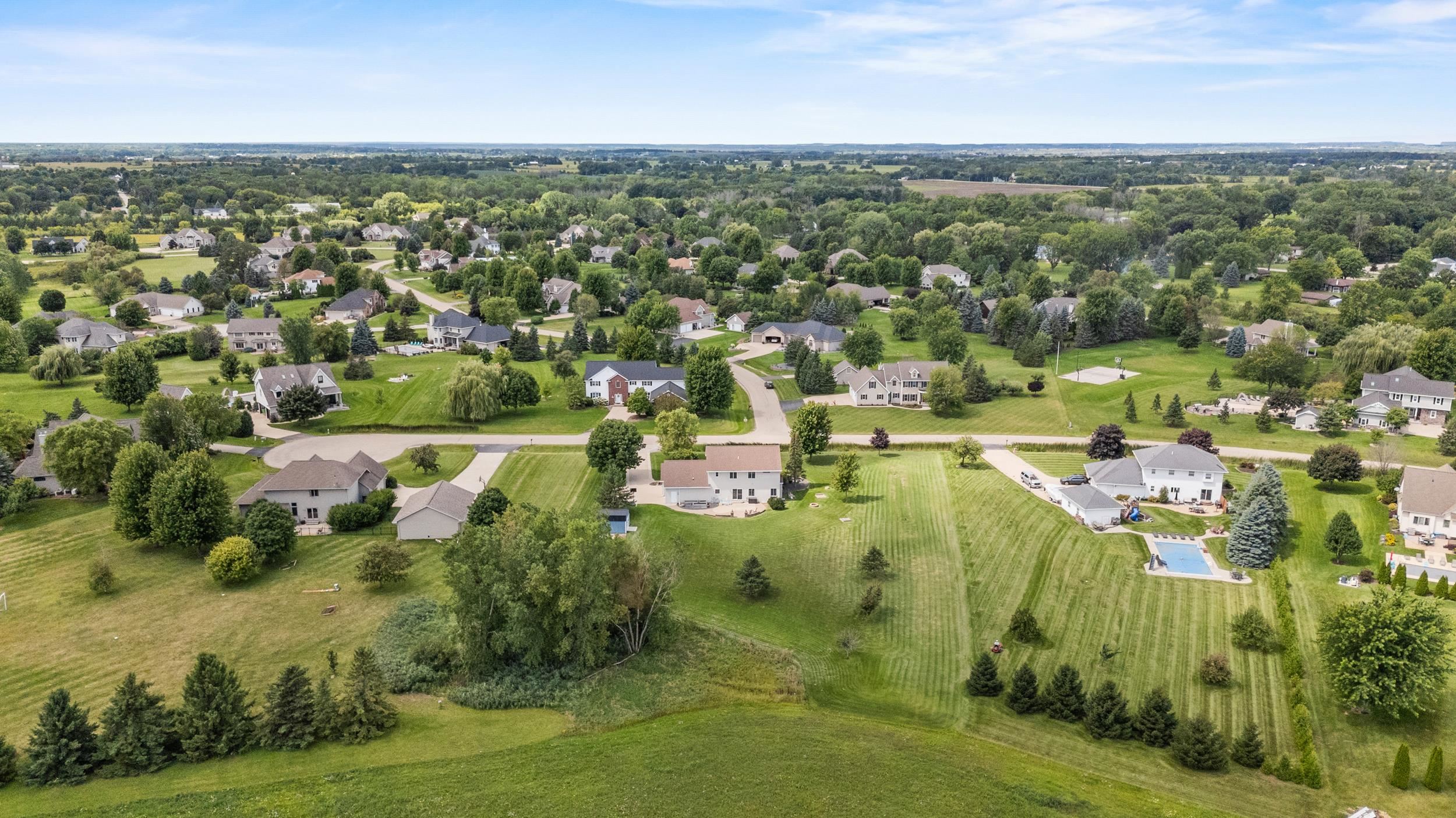 Neenah, Wisconsin, 54956, United States, 4 Bedrooms Bedrooms, ,4 BathroomsBathrooms,Residential,For Sale,1930712