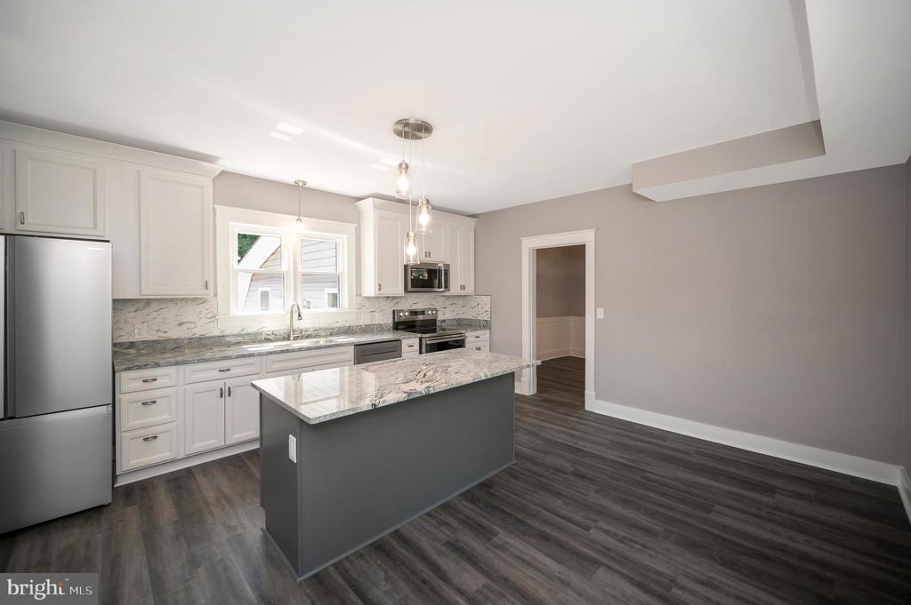 Fredericksburg, Virginia, 22401, United States, 4 Bedrooms Bedrooms, ,3 BathroomsBathrooms,Residential,For Sale,1916037