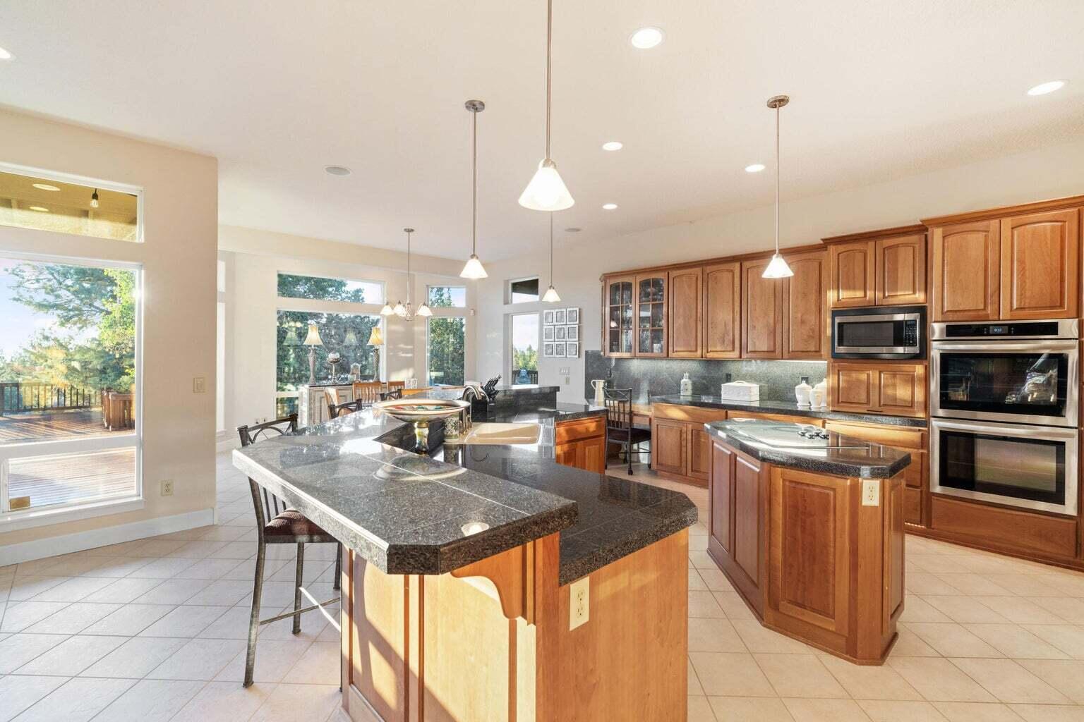 Powell Butte, Oregon, 97753, United States, 3 Bedrooms Bedrooms, ,4 BathroomsBathrooms,Residential,For Sale,1818290