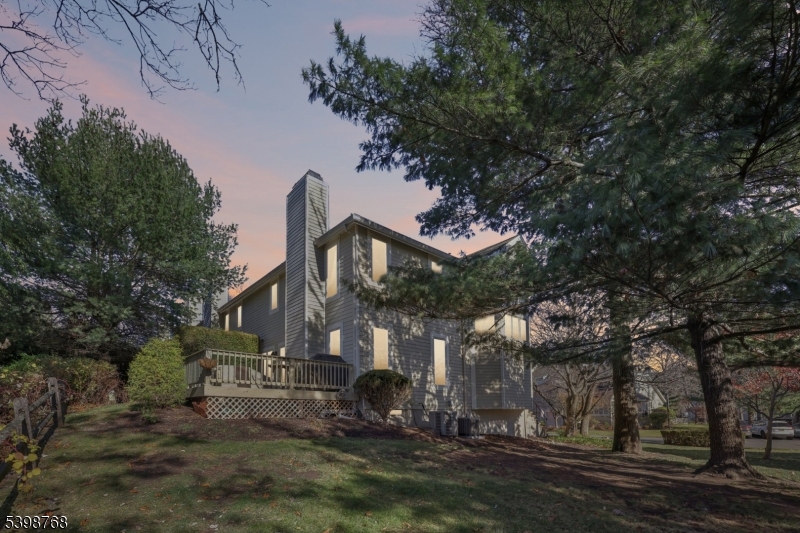 Wayne Twp., New Jersey, 07470, United States, 2 Bedrooms Bedrooms, ,3 BathroomsBathrooms,Residential,For Sale,2002003