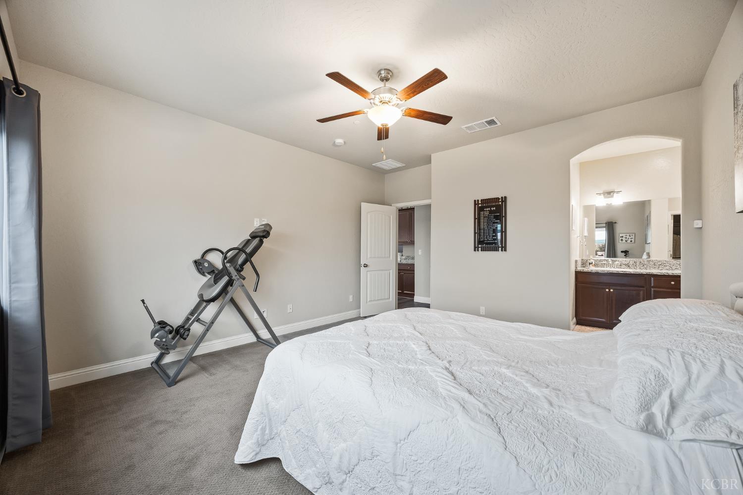 Visalia, California, 93292, United States, 3 Bedrooms Bedrooms, ,3 BathroomsBathrooms,Residential,For Sale,2007773