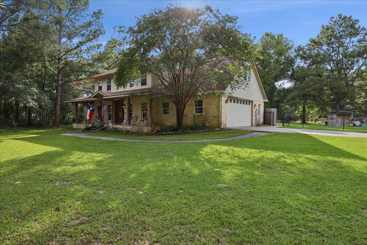 Kountze, Texas, 77625, United States, 5 Bedrooms Bedrooms, ,4 BathroomsBathrooms,Residential,For Sale,1903707