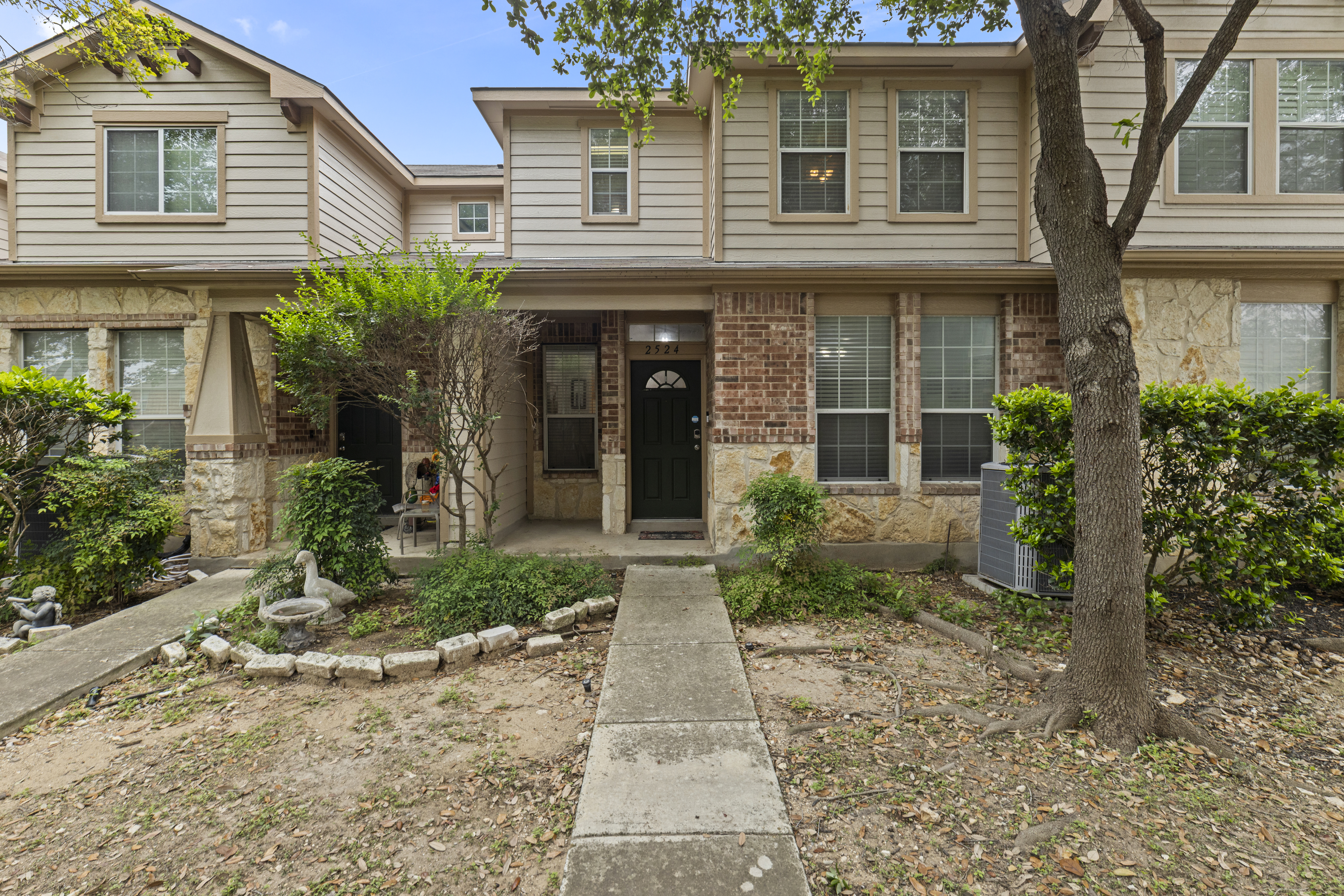  Spacious 3BR Townhome in Prime North San Antonio Location - 物件實景