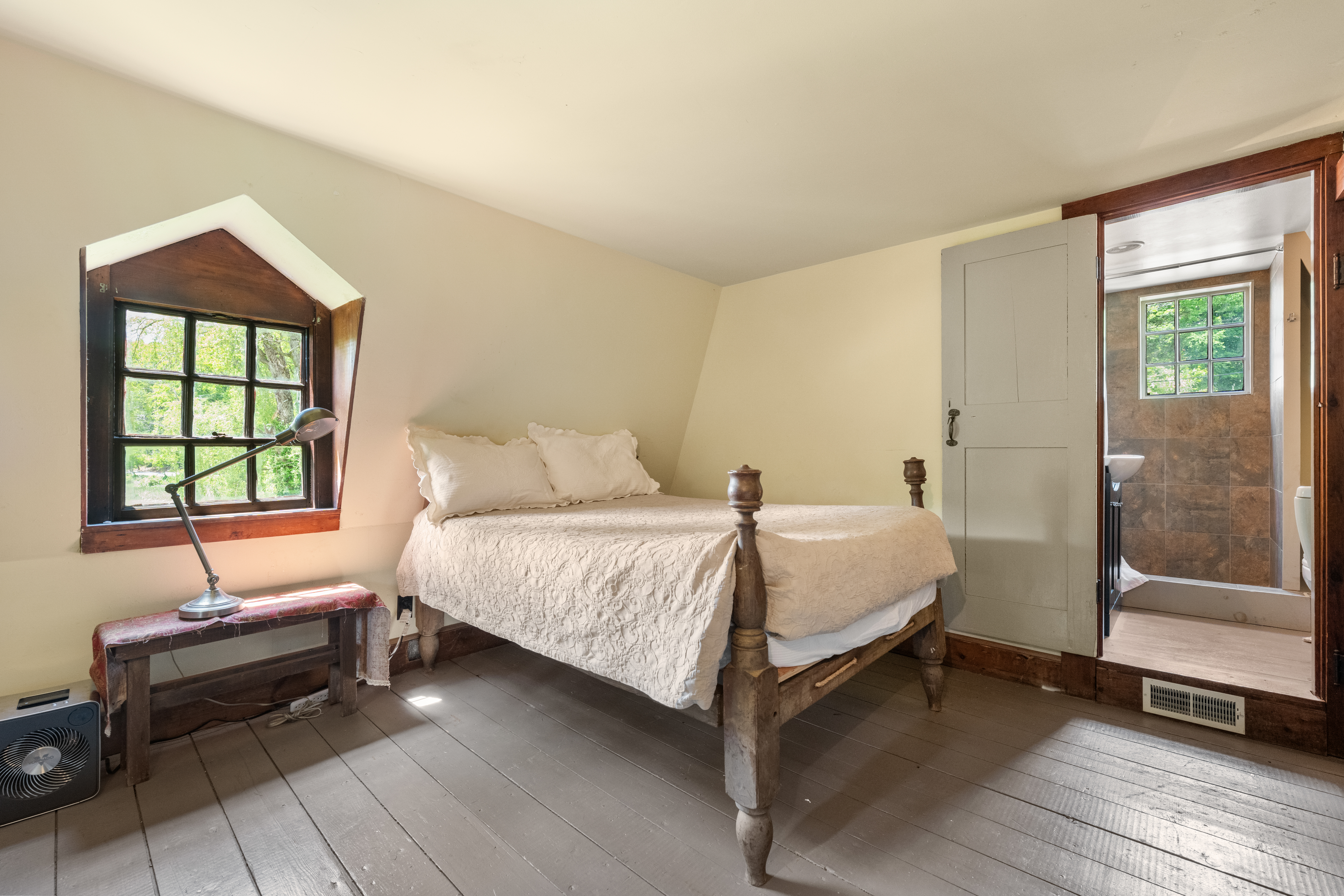  11 Lincoln St, Gloucester, MA, 01930 - 物件實景