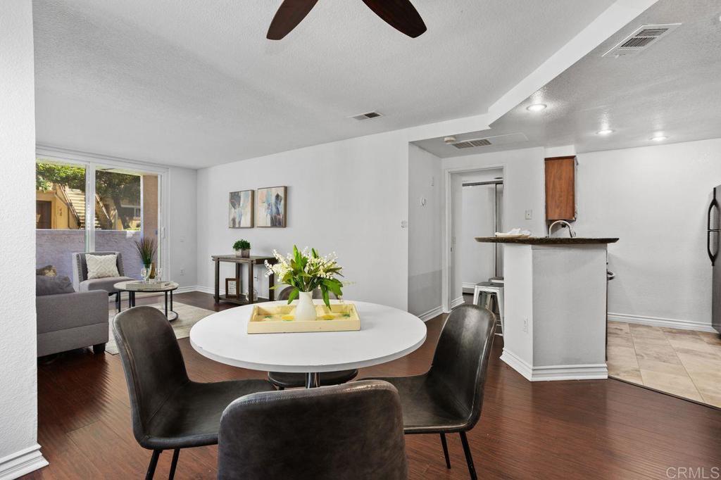 San Diego, California, 92122, United States, 1 Bedroom Bedrooms, ,1 BathroomBathrooms,Residential,For Sale,1987657