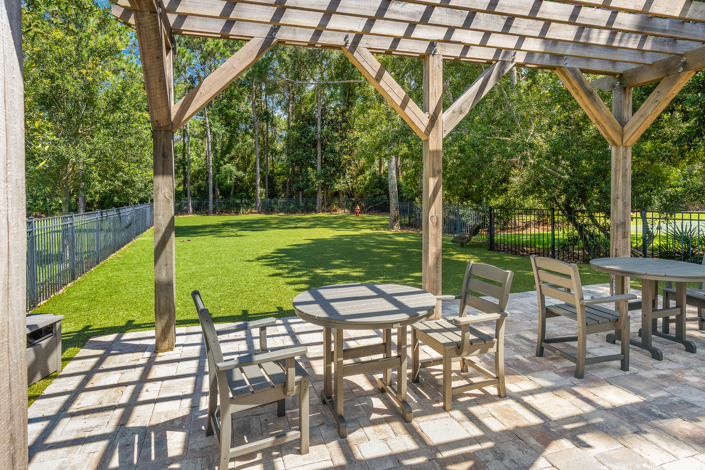  Charming Courtyard Home Designed for Relaxation and Entertaining - 物件實景