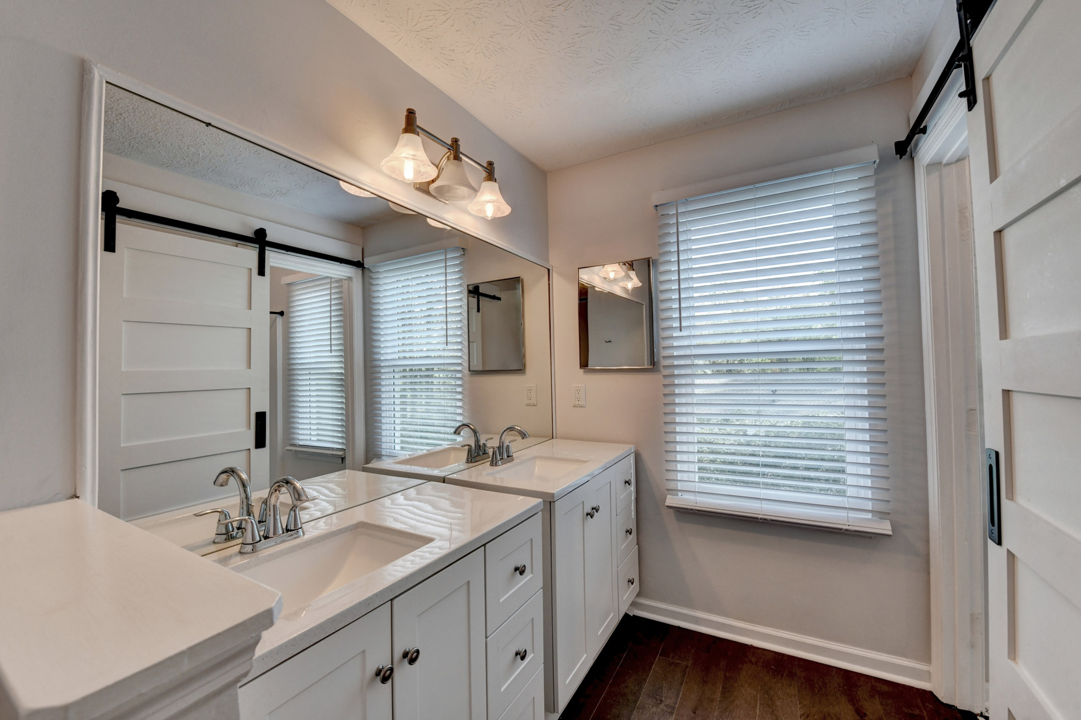  Welcome to this Renovated Home in Keheley Bend - 物件實景