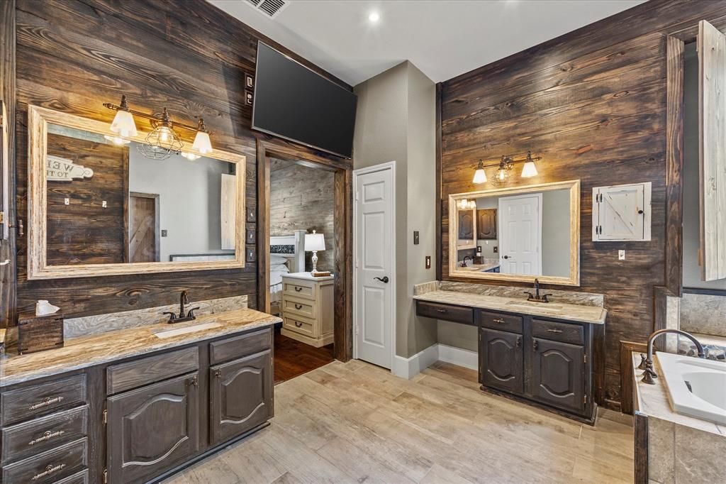 Rockwall, Texas, 75087, United States, 5 Bedrooms Bedrooms, ,4 BathroomsBathrooms,Residential,For Sale,1838484