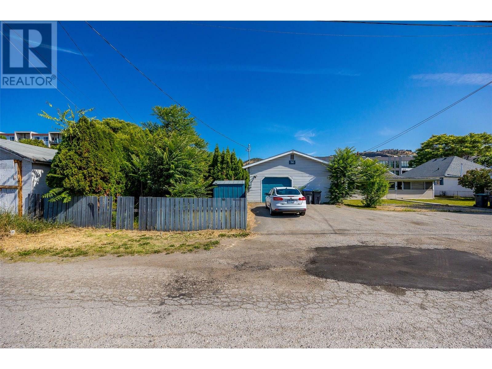 KELOWNA, British Columbia, V1Y 7C9, CA, 2 Bedrooms Bedrooms, ,2 BathroomsBathrooms,Residential,For Sale,1874536