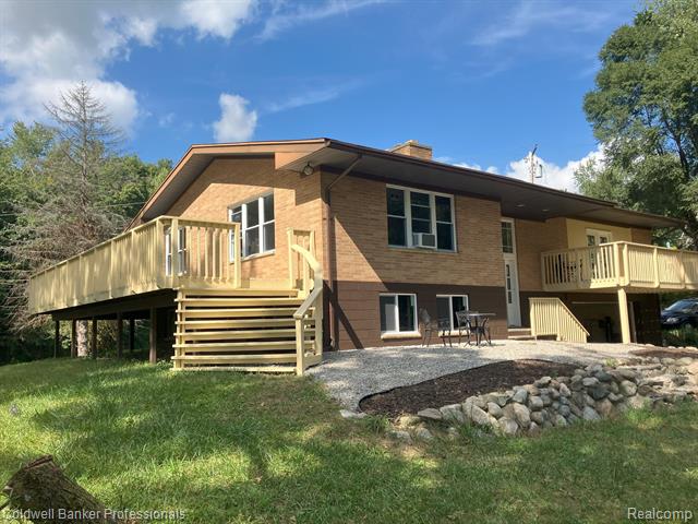 Oakland, Michigan, 48363, United States, 4 Bedrooms Bedrooms, ,2 BathroomsBathrooms,Residential,For Sale,1806159