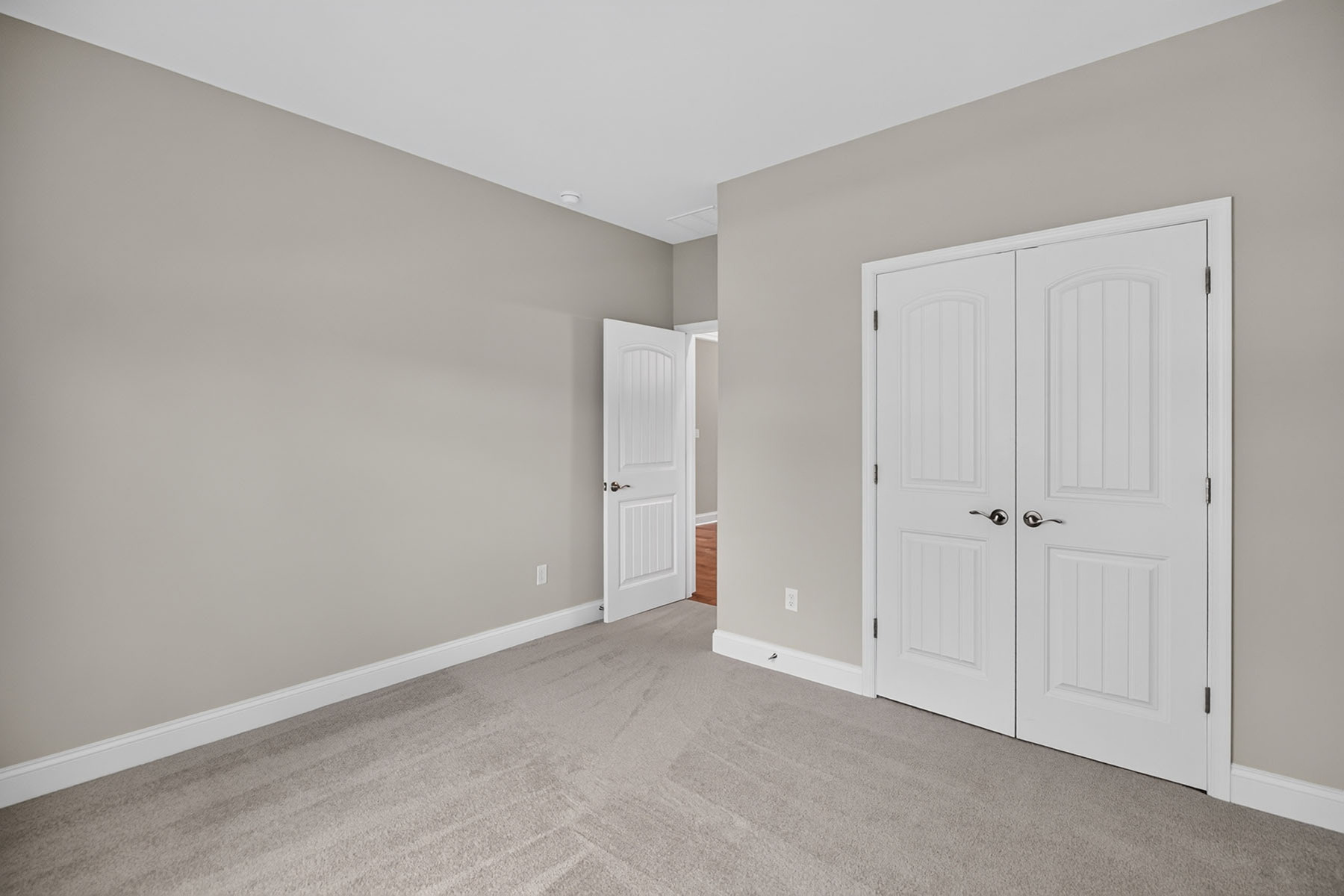  24174 Bunting Circle - 物件實景