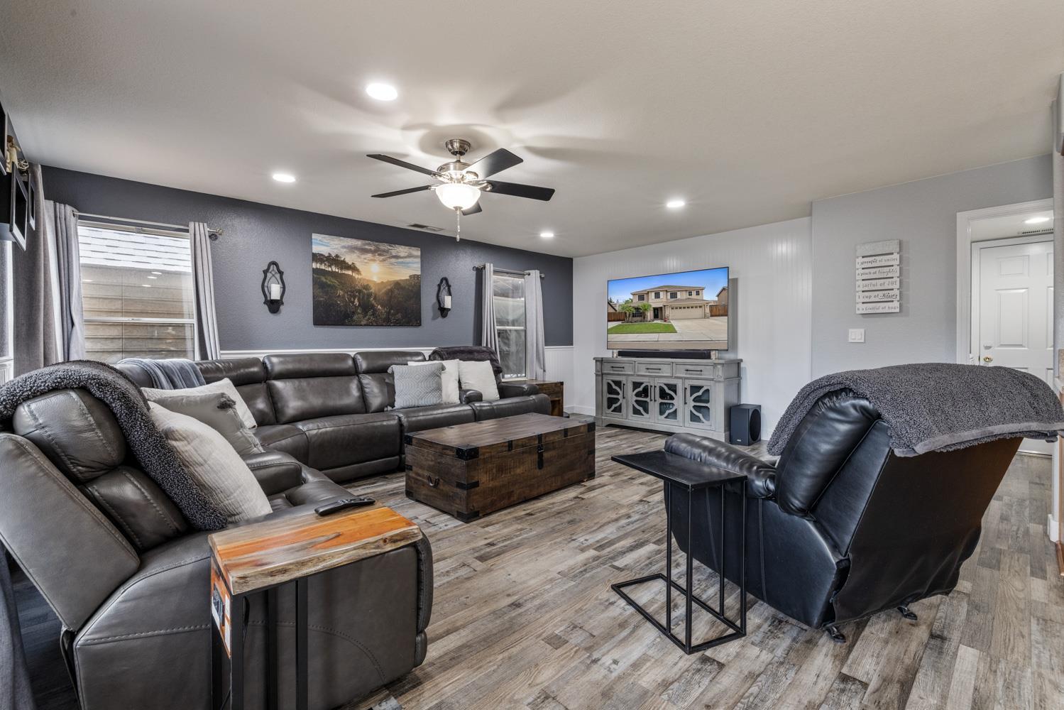 Ripon, California, 95366, United States, 6 Bedrooms Bedrooms, ,3 BathroomsBathrooms,Residential,For Sale,1978022