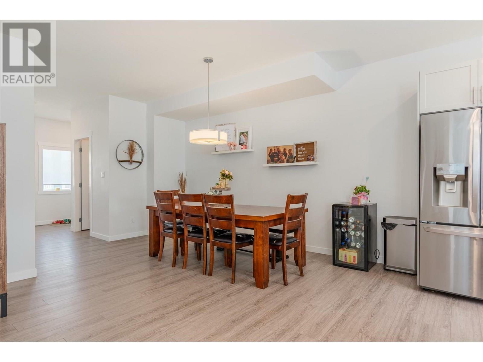 CASTLEGAR, British Columbia, V1N 4X8, CA, 6 Bedrooms Bedrooms, ,3 BathroomsBathrooms,Residential,For Sale,1883021