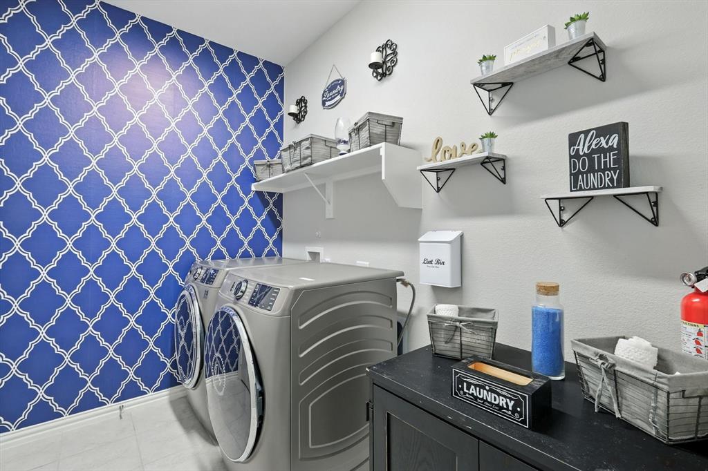 Oak Point, Texas, 75068, United States, 4 Bedrooms Bedrooms, ,3 BathroomsBathrooms,Residential,For Sale,1976023