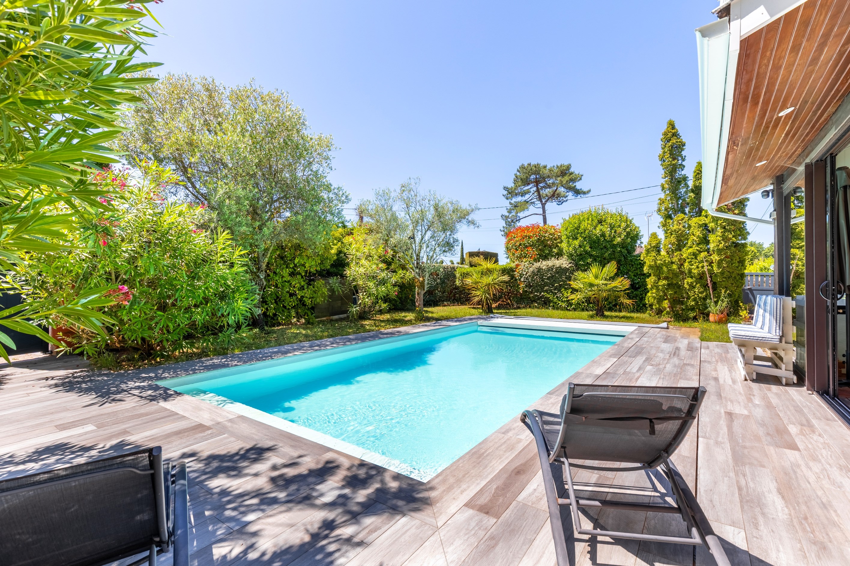  LA TESTE-DE-BUCH – SINGLE-STOREY HOUSE WITH POOL - 物件實景