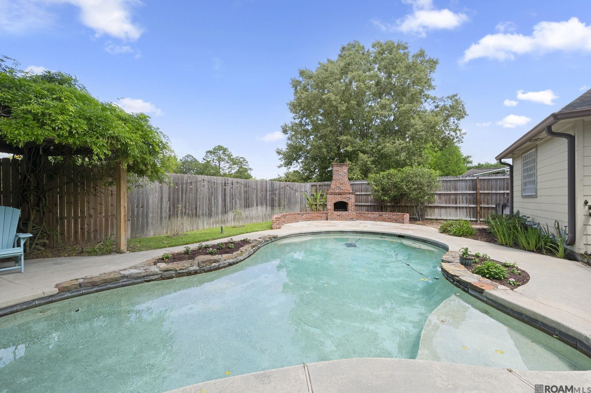 Baton Rouge, Louisiana, 70810, United States, 4 Bedrooms Bedrooms, ,3 BathroomsBathrooms,Residential,For Sale,2037860