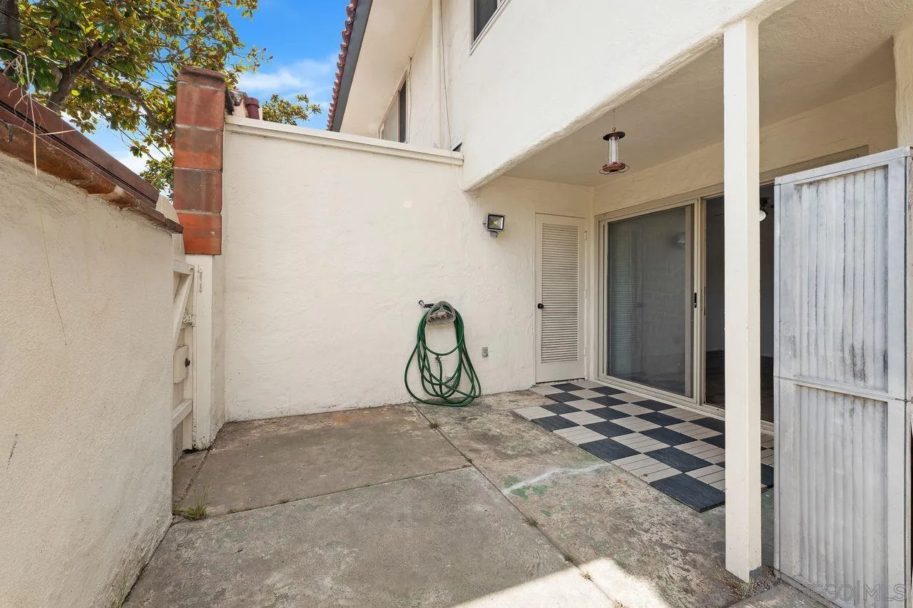 San Diego, California, 92110, United States, 4 Bedrooms Bedrooms, ,3 BathroomsBathrooms,Residential,For Sale,1940951