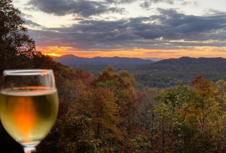 Hayesville, North Carolina, 28904, United States, 2 Bedrooms Bedrooms, ,3 BathroomsBathrooms,Residential,For Sale,1762201