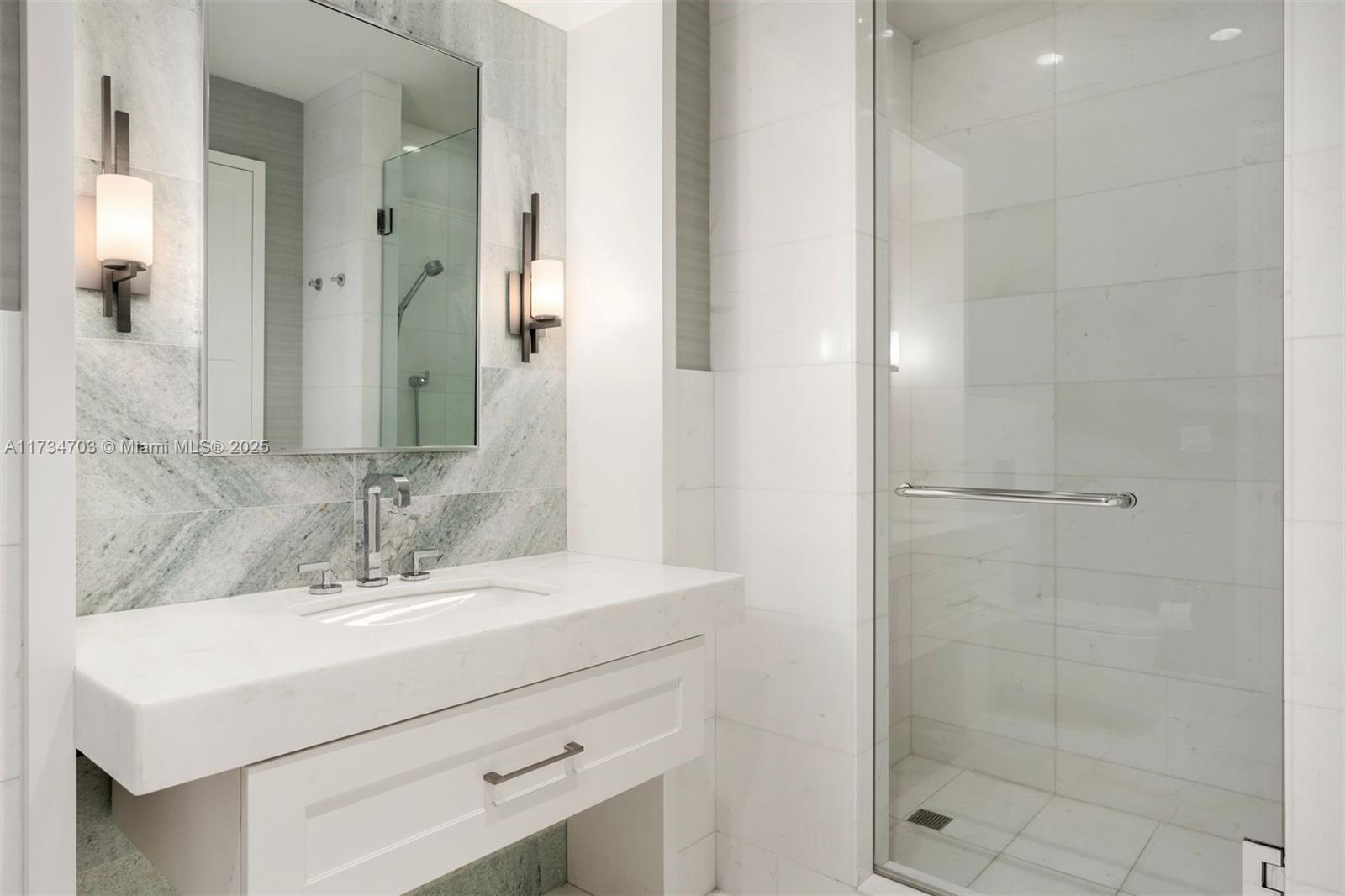Miami, Florida, 33131, United States, 4 Bedrooms Bedrooms, ,6 BathroomsBathrooms,Residential,For Sale,1697094