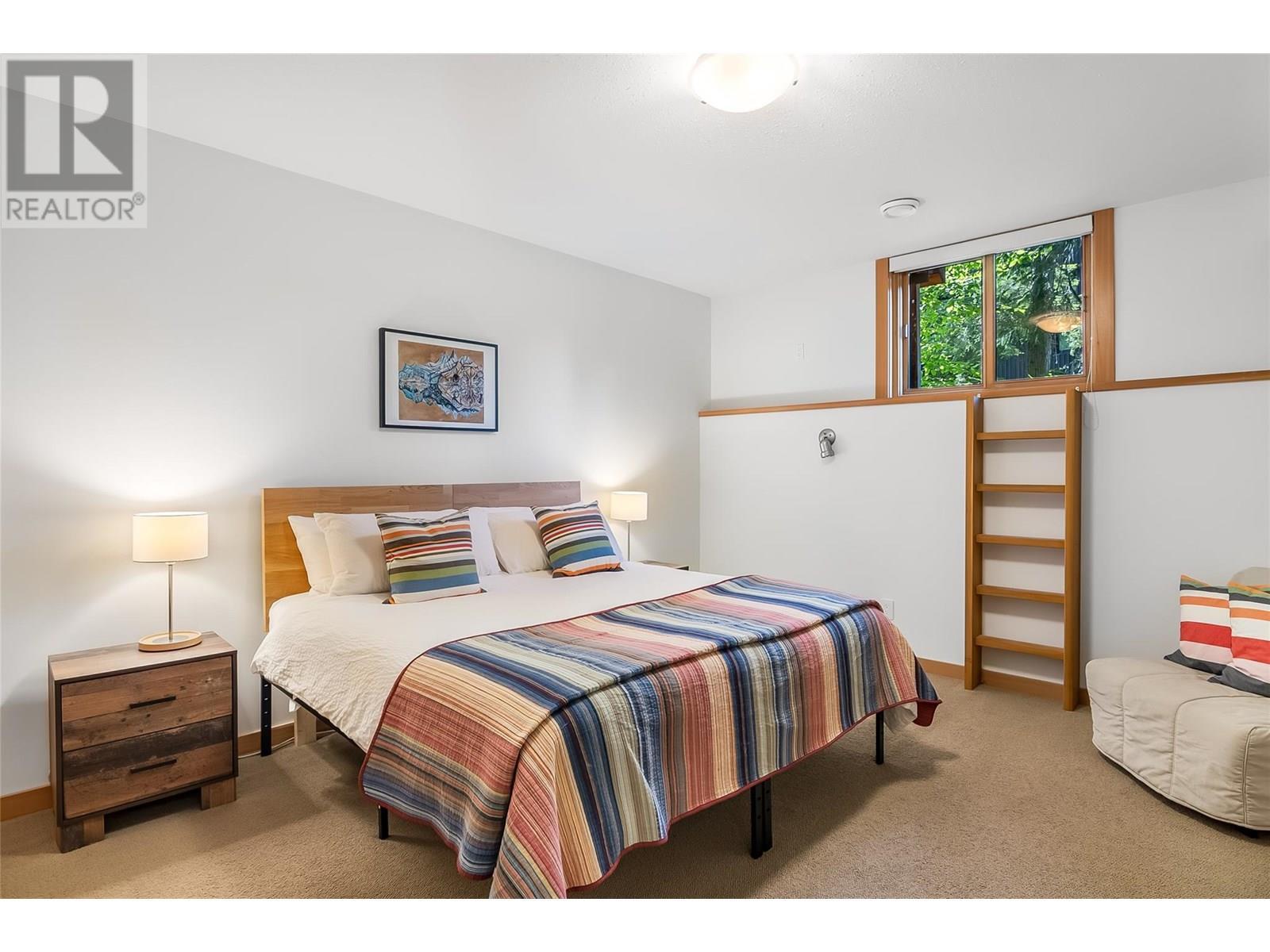 REVELSTOKE, British Columbia, V0E 2S3, CA, 6 Bedrooms Bedrooms, ,4 BathroomsBathrooms,Residential,For Sale,1912503
