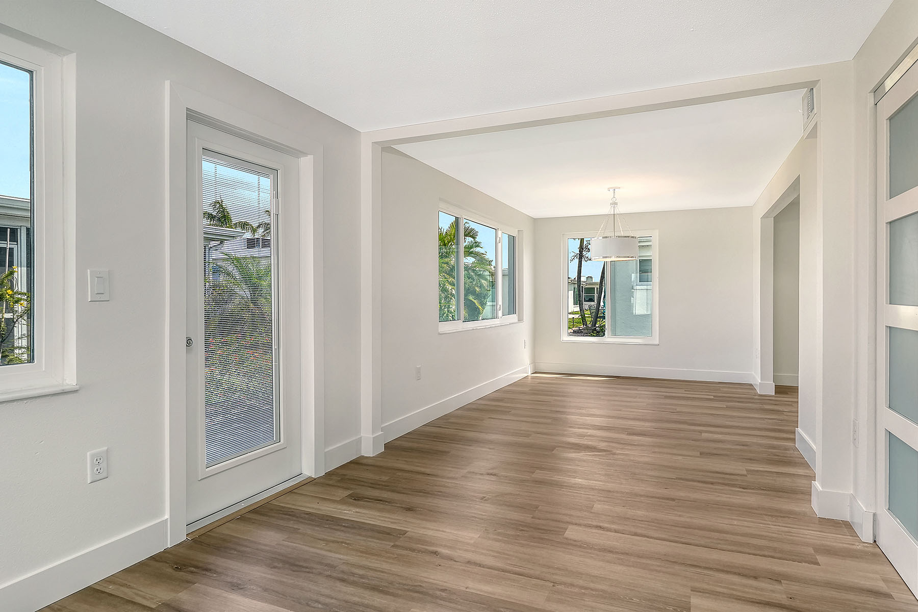  SPANISH MAIN YACHT CLUB CONDO - 物件實景