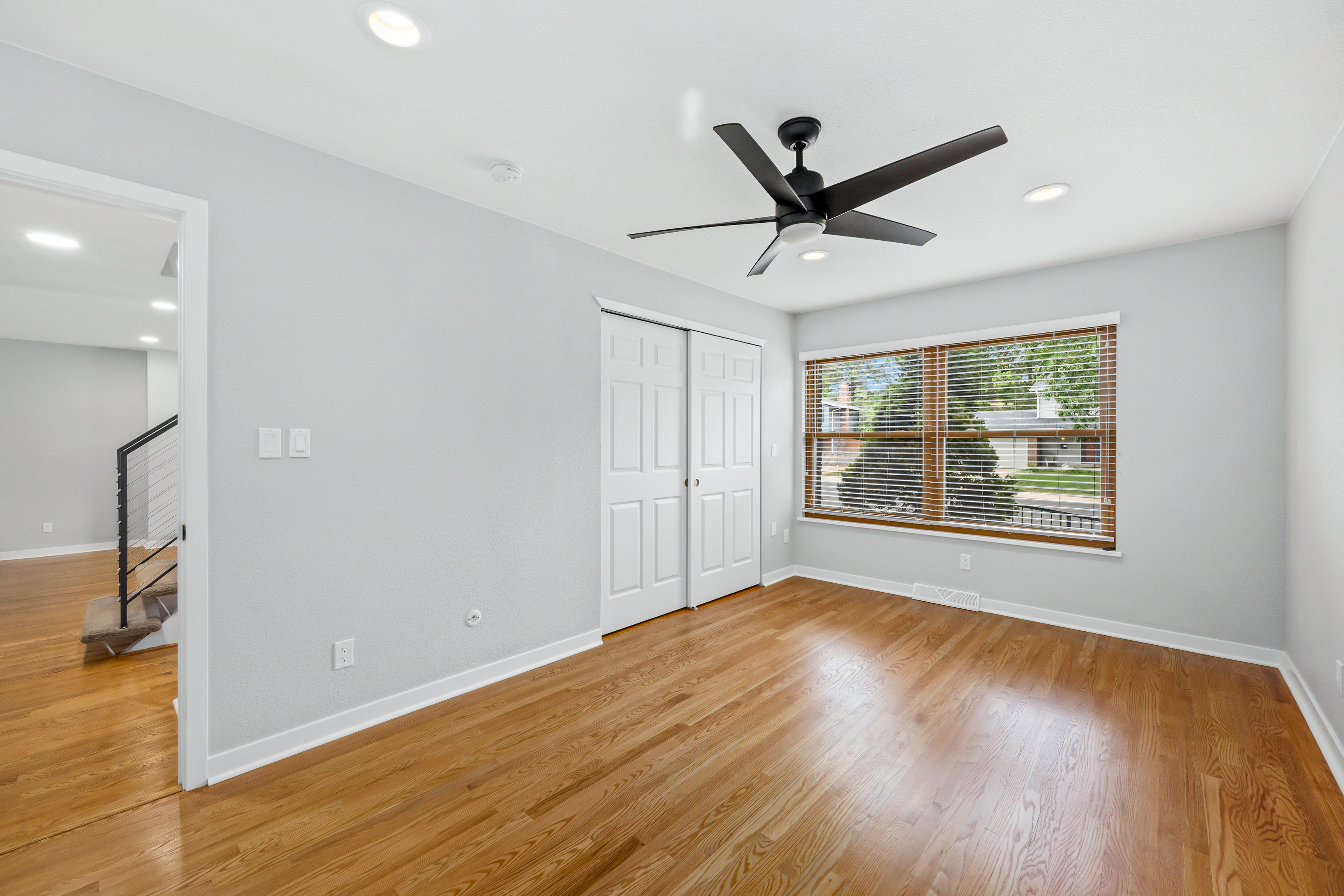  Beautifully renovated home in the desirable Three Fountains community - 物件實景