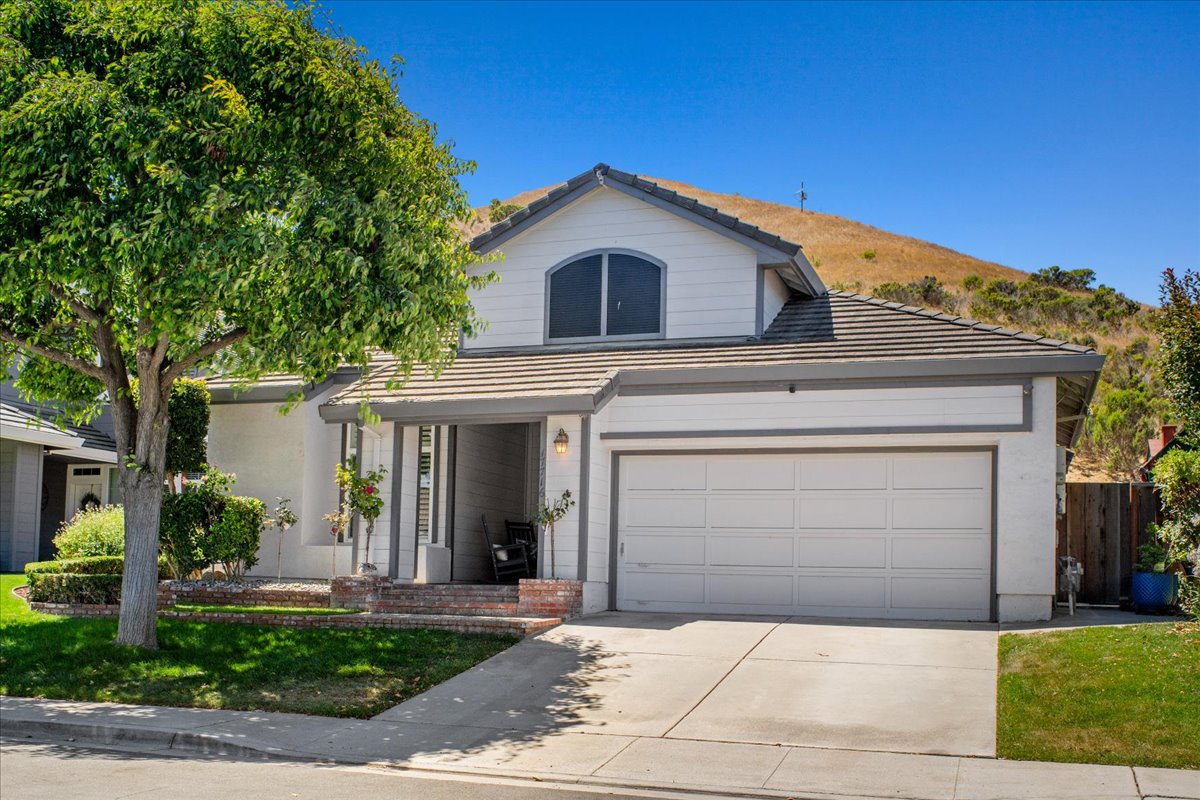 Salinas, California, 93908, United States, 3 Bedrooms Bedrooms, ,2 BathroomsBathrooms,Residential,For Sale,1914663