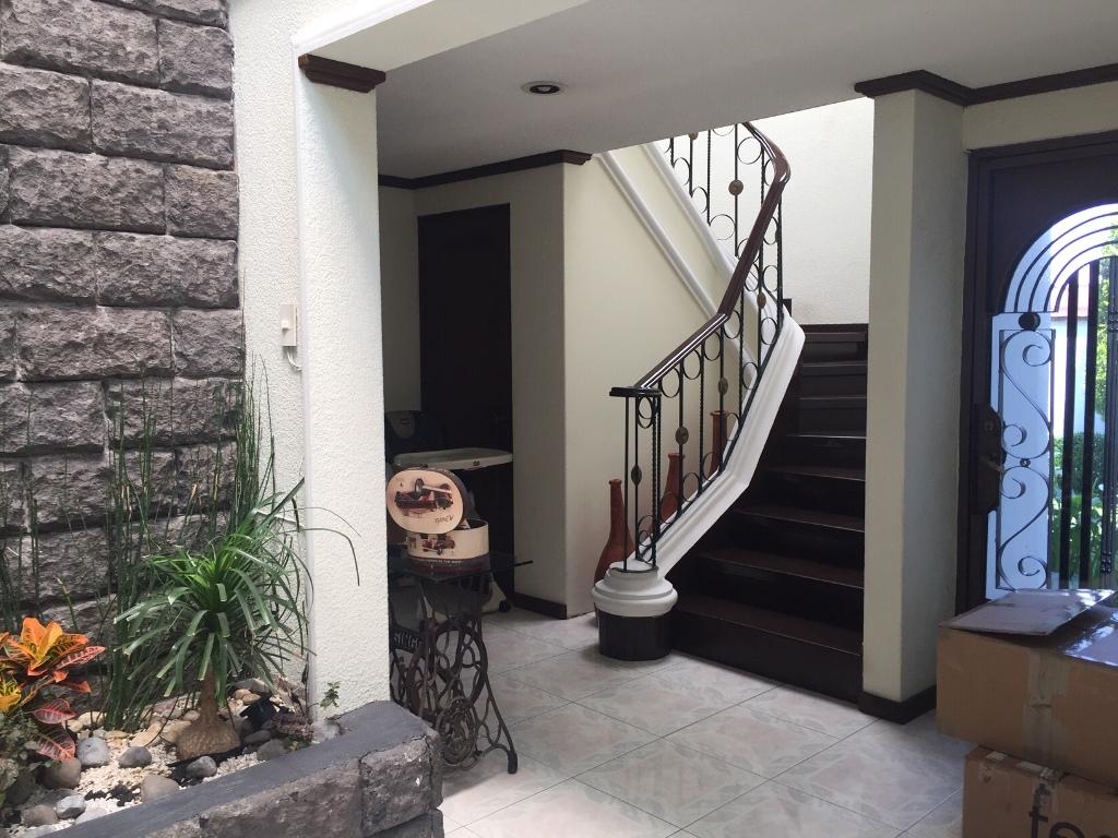 Paseo de Santa Ana, Metepec, Estado de México, 52172, Mexico, 3 Bedrooms Bedrooms, ,3 BathroomsBathrooms,Residential,For Sale,Paseo de Santa Ana,1549334