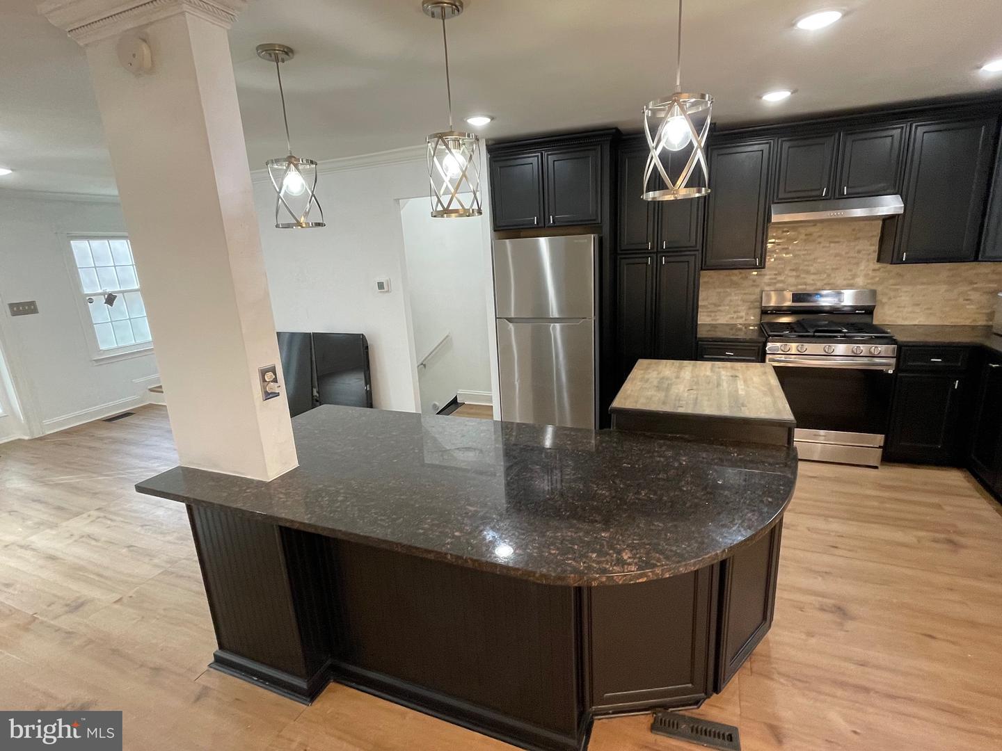 Centreville, Virginia, 20120, United States, 3 Bedrooms Bedrooms, ,2 BathroomsBathrooms,Residential,For Sale,1988924