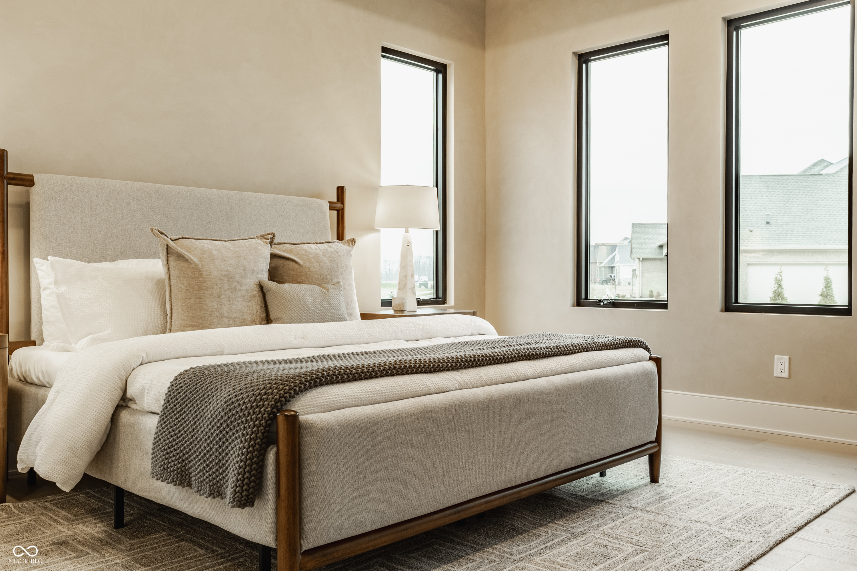 Bargersville, Indiana, 46106, United States, 5 Bedrooms Bedrooms, ,6 BathroomsBathrooms,Residential,For Sale,1977428