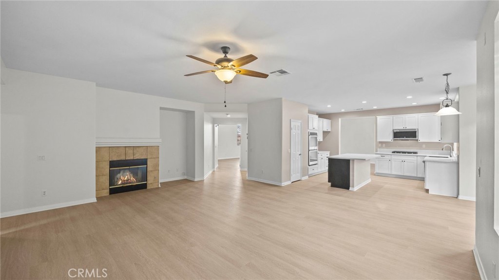 Corona, California, 92883, United States, 4 Bedrooms Bedrooms, ,4 BathroomsBathrooms,Residential,For Sale,2005311