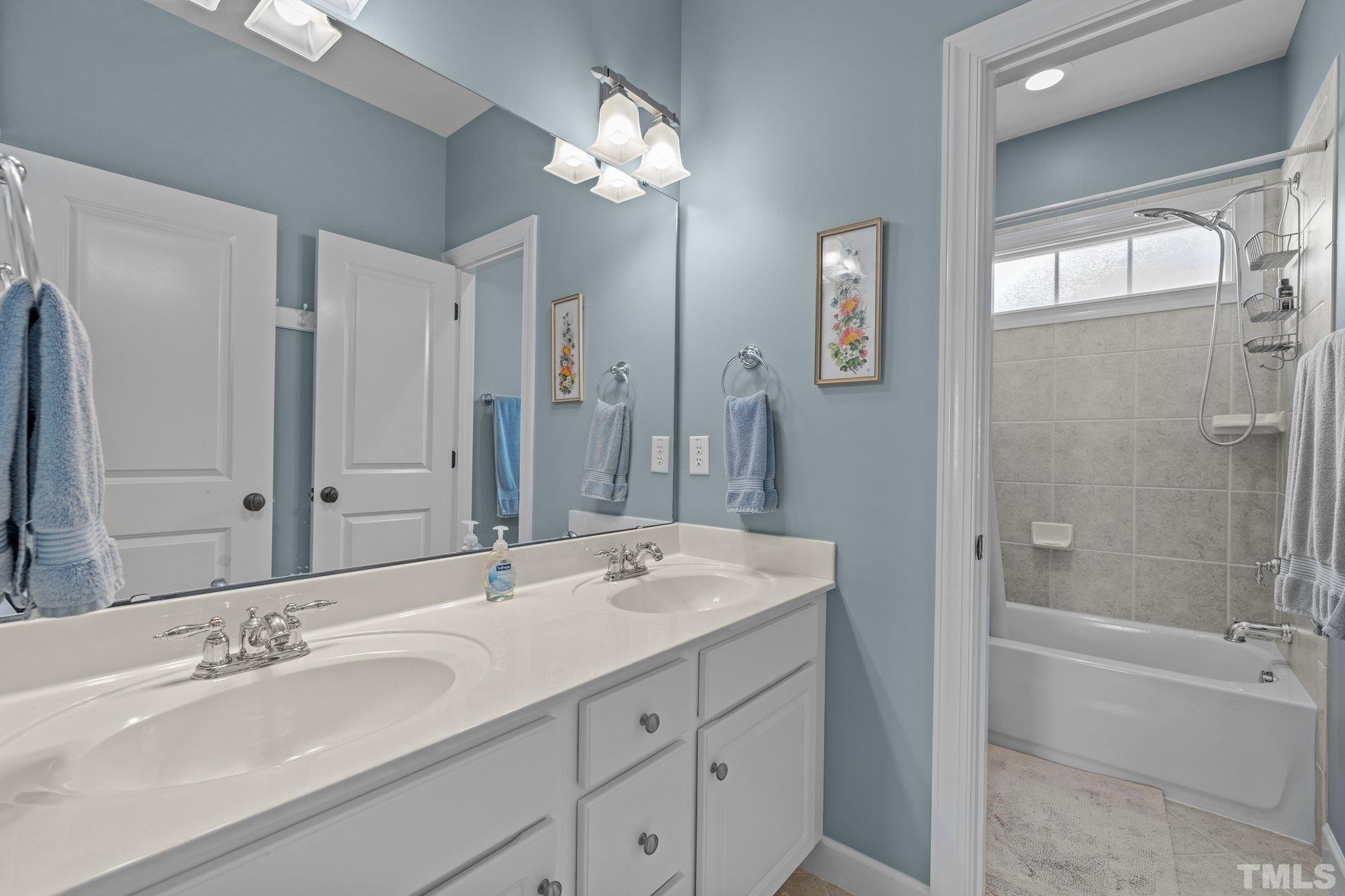 1640 Lakestone Village Lane, Fuquay-Varina, North Carolina, 27526, United States, 3 Bedrooms Bedrooms, ,3 BathroomsBathrooms,Residential,For Sale,1640 Lakestone Village Lane,1433390