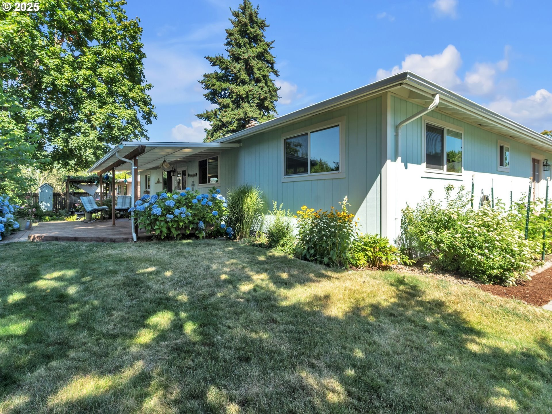 McMinnville, Oregon, 97128, United States, 3 Bedrooms Bedrooms, ,2 BathroomsBathrooms,Residential,For Sale,1901824