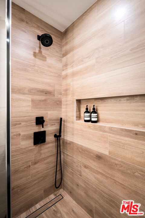 Santa Monica, California, 90403, United States, 2 Bedrooms Bedrooms, ,3 BathroomsBathrooms,Residential,For Sale,1986482