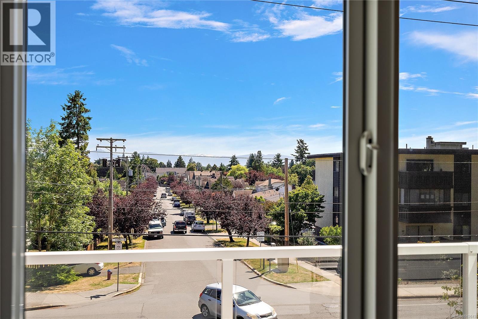 ESQUIMALT, British Columbia, V9A 3N4, CA, 3 Bedrooms Bedrooms, ,1 BathroomBathrooms,Residential,For Sale,1948533