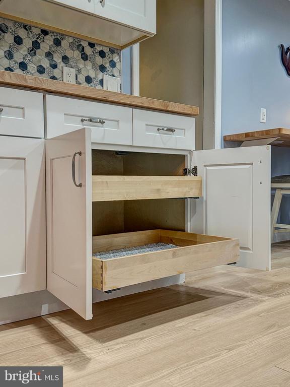 Cherry Hill, New Jersey, 08034, United States, 4 Bedrooms Bedrooms, ,4 BathroomsBathrooms,Residential,For Sale,1990479