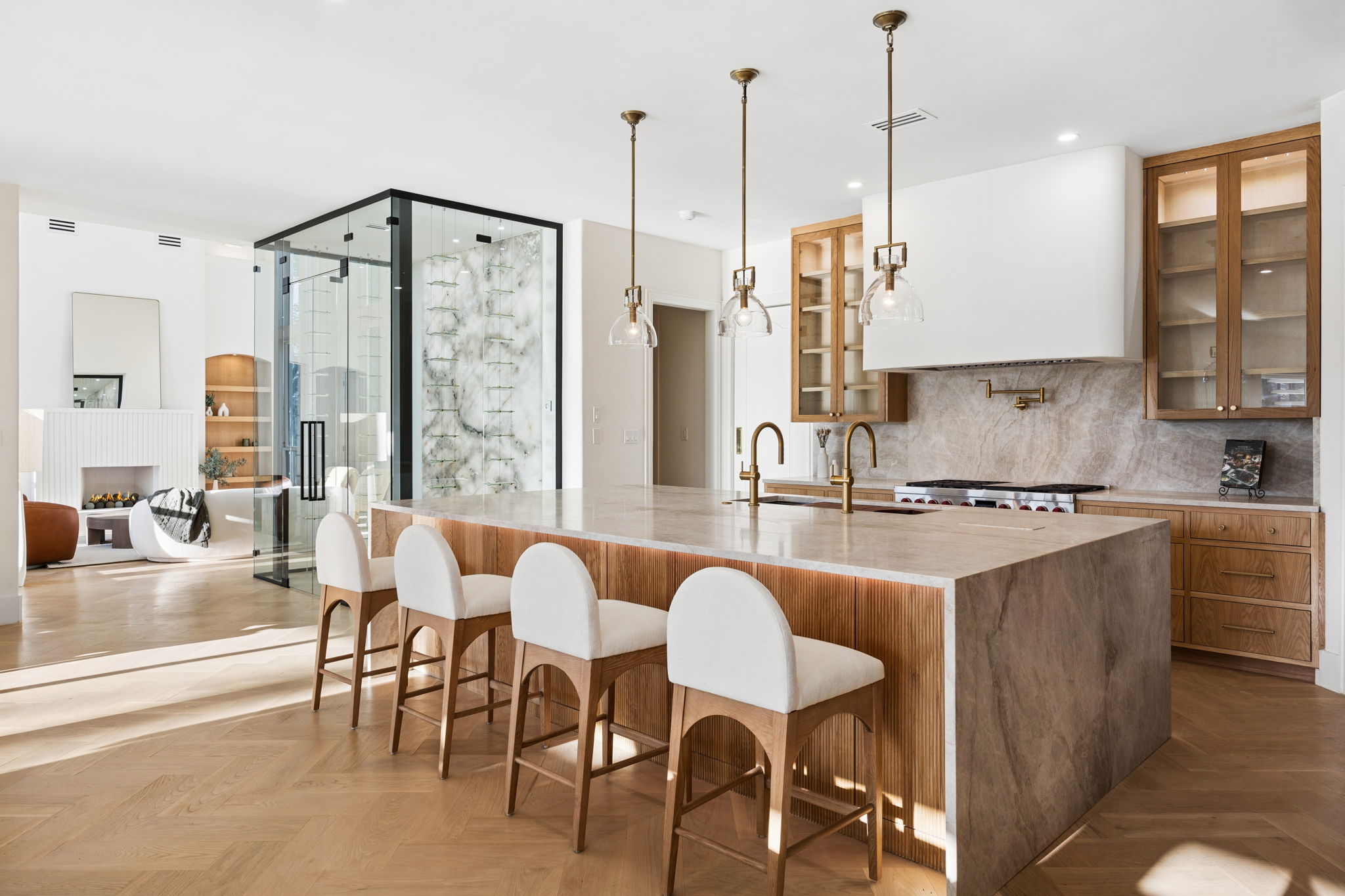  6001 Pine Valley Drive - 物件實景