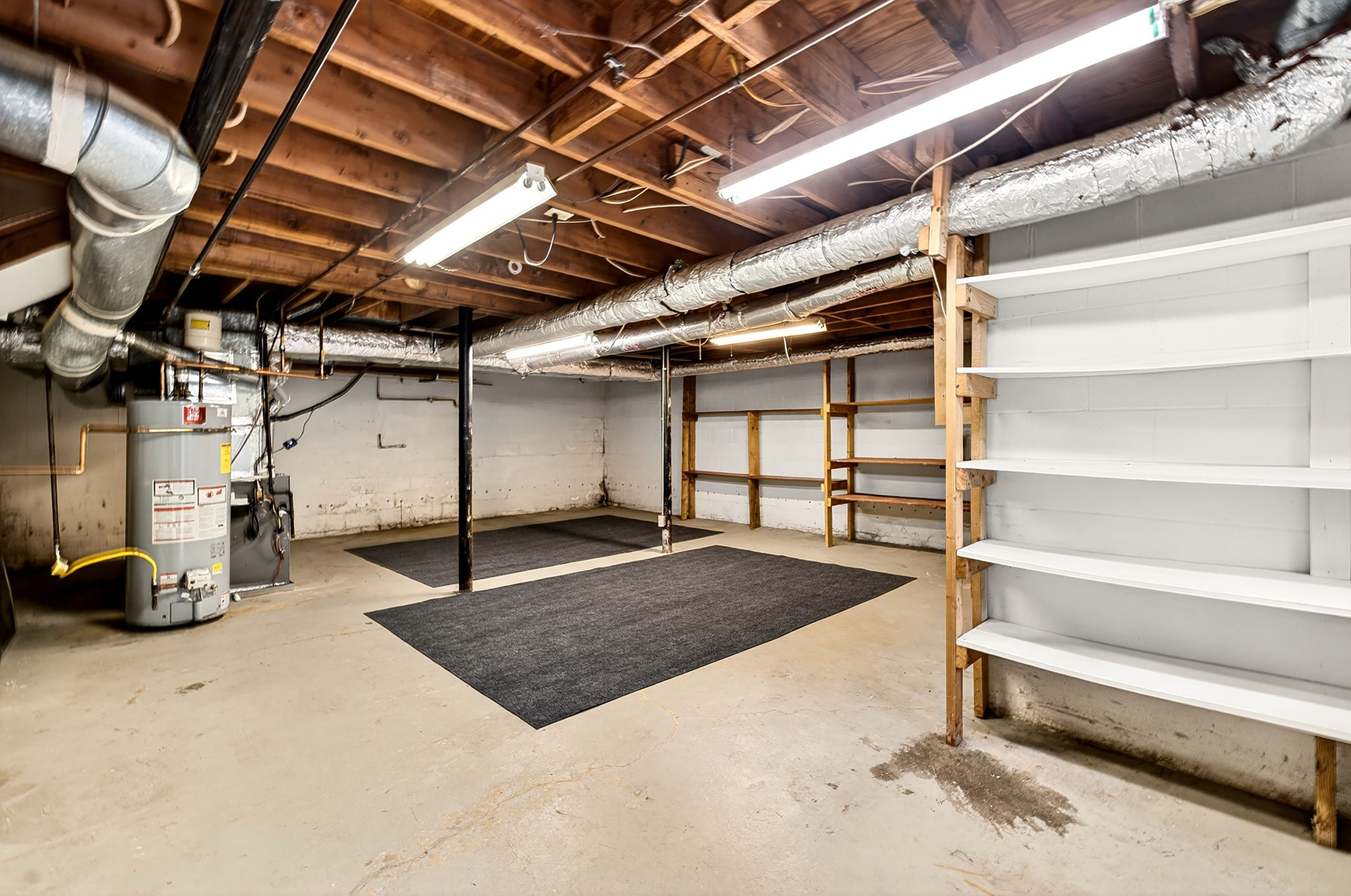  Thoughtfully Expanded and Updated Dunwoody Home on Wooded 0.82+/- Acre Lot - 物件實景