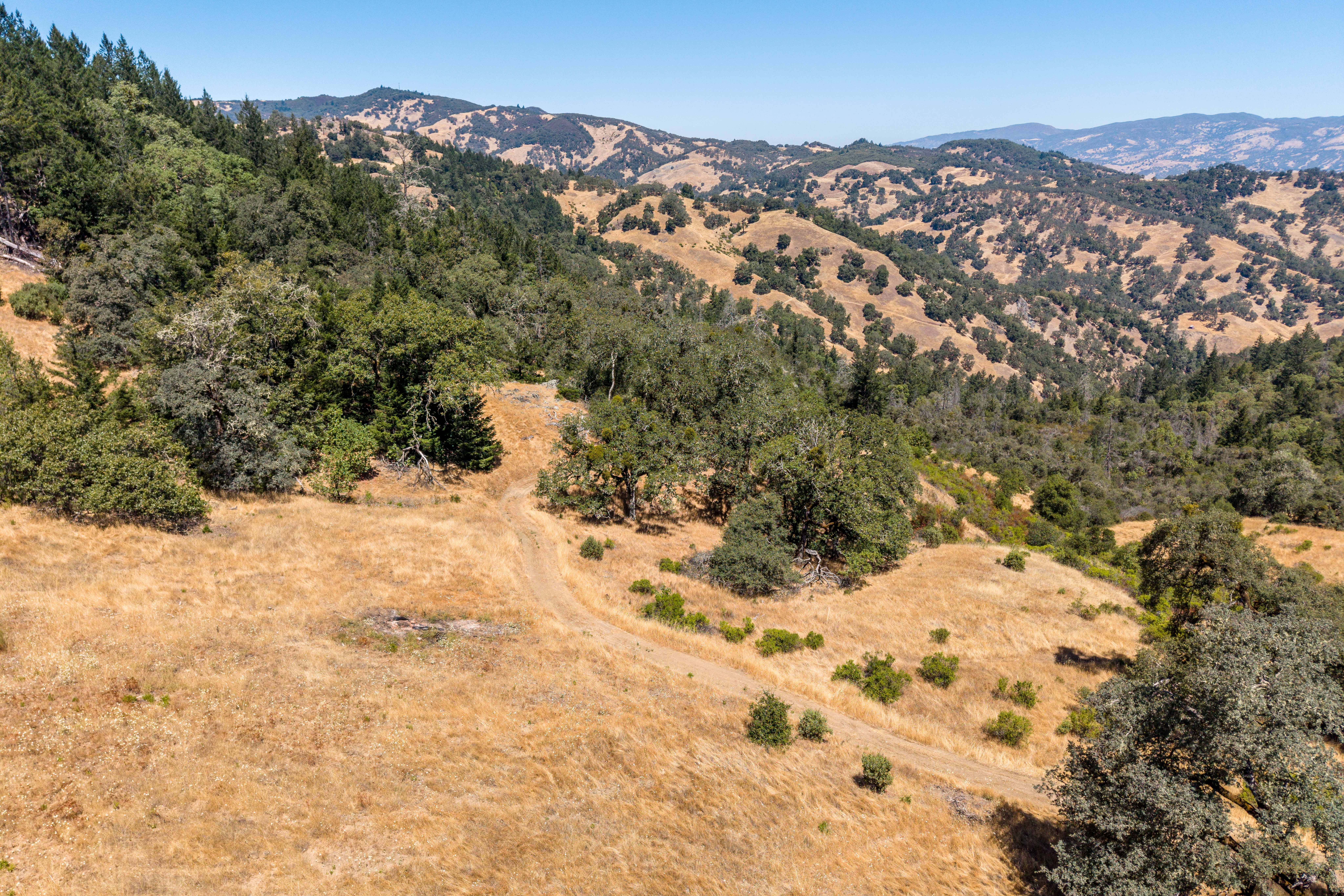  18115 Highlands Ridge Road, Yorkville, CA 95494 - 物件實景