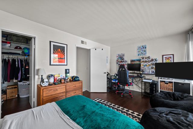 Carlsbad, California, 92011, United States, 2 Bedrooms Bedrooms, ,2 BathroomsBathrooms,Residential,For Sale,2001183