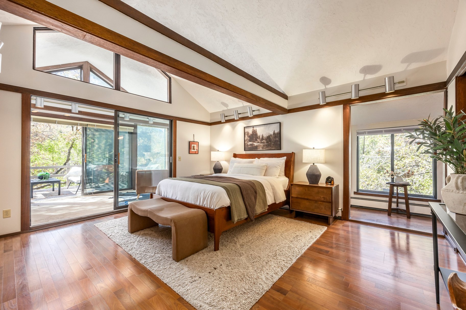  Mid-Century Modern Living in Emigration Canyon - 物件實景