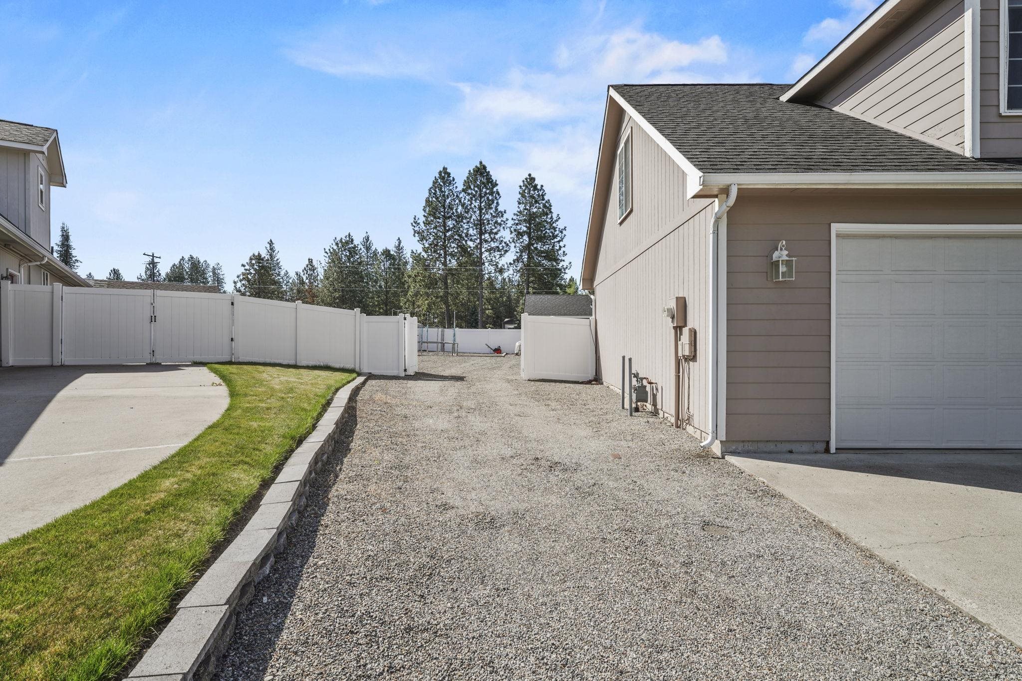 Mead, Washington, 99021, United States, 4 Bedrooms Bedrooms, ,4 BathroomsBathrooms,Residential,For Sale,1955187
