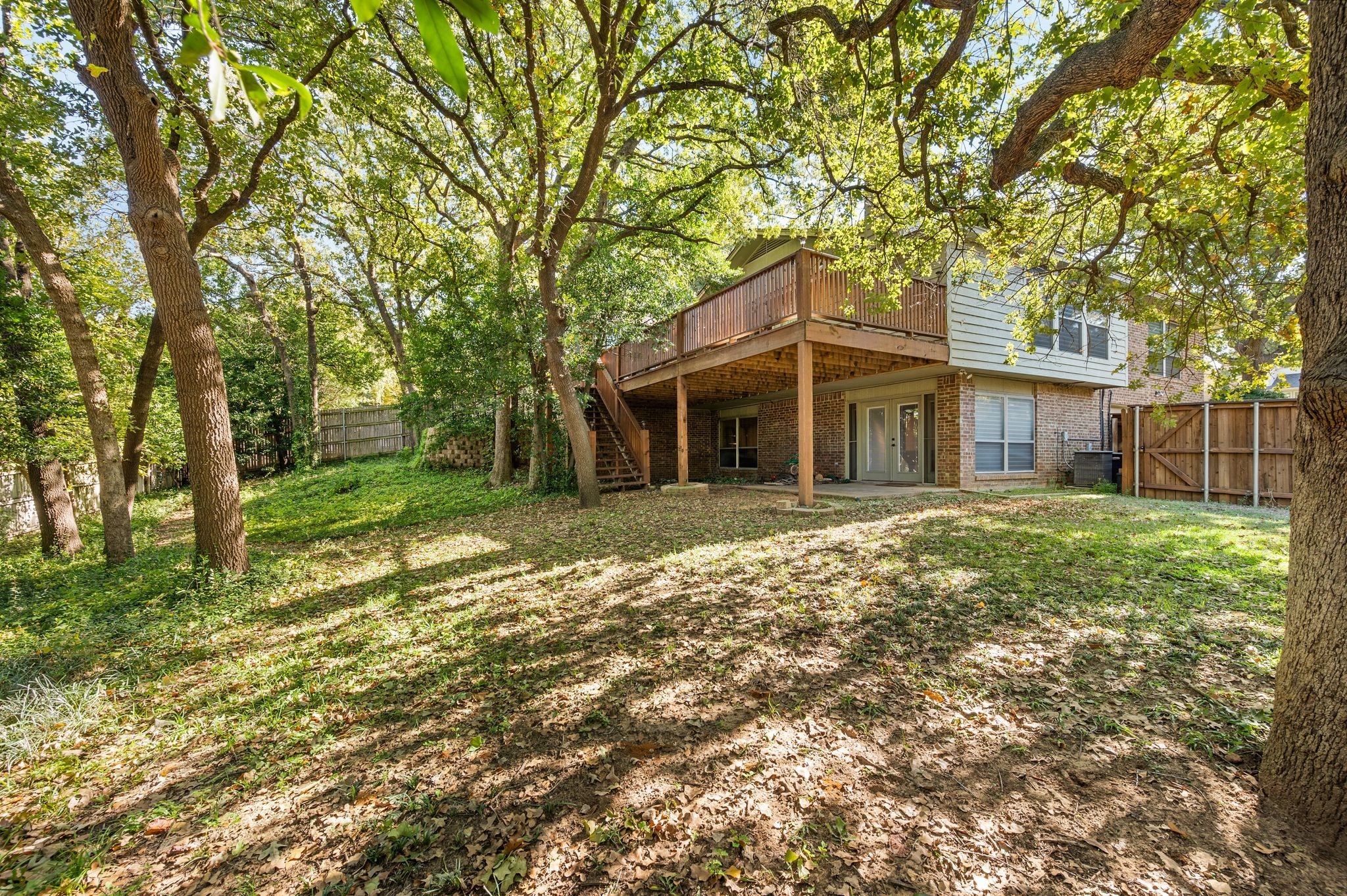 Arlington, Texas, 76012, United States, 4 Bedrooms Bedrooms, ,3 BathroomsBathrooms,Residential,For Sale,1987019