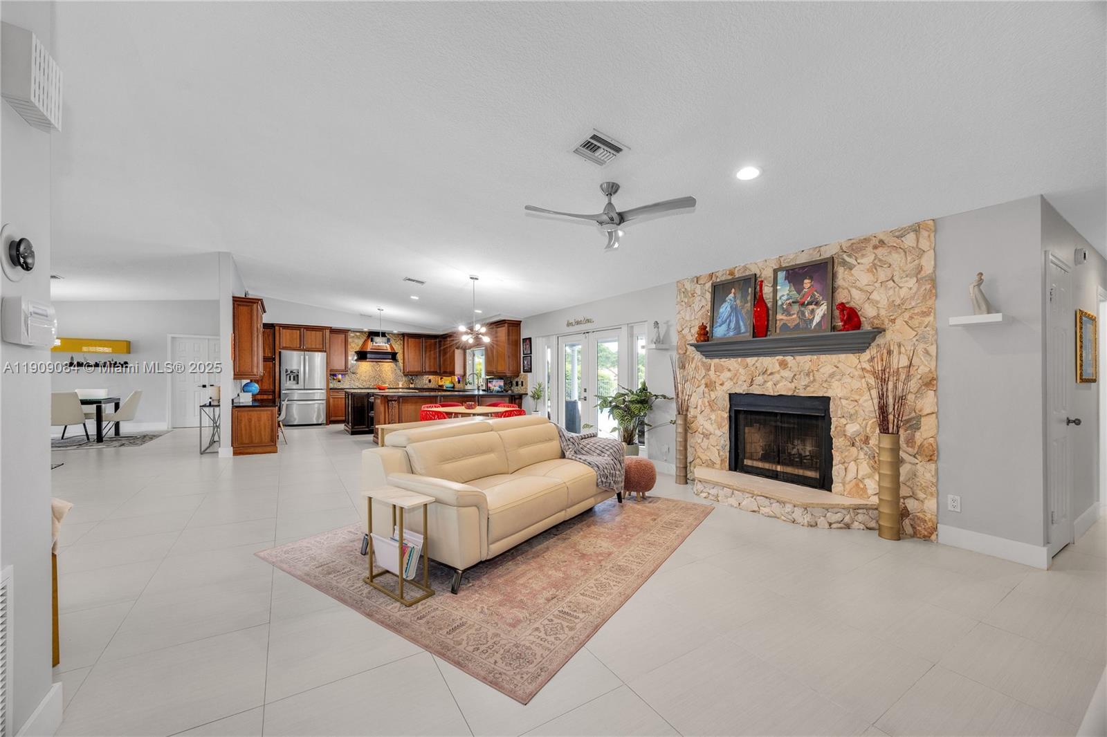 Coral Springs, Florida, 33071, United States, 4 Bedrooms Bedrooms, ,3 BathroomsBathrooms,Residential,For Sale,1987746