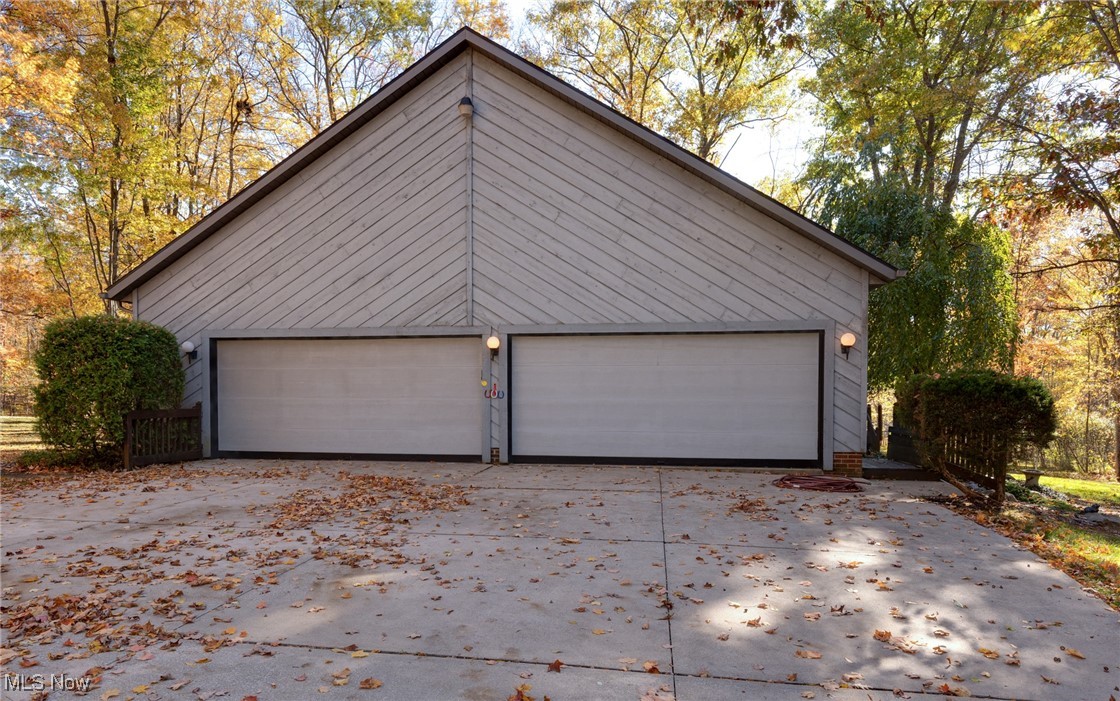 Aurora, Ohio, 44202, United States, 4 Bedrooms Bedrooms, ,3 BathroomsBathrooms,Residential,For Sale,1988003